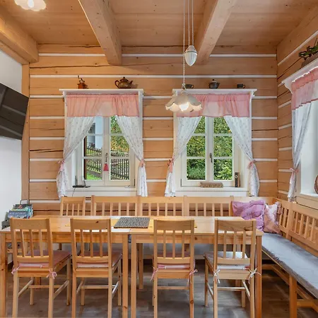 Prázdninový dům Roubenka Malec By Interhome Strasin