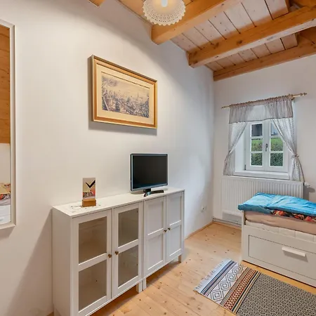 Roubenka Malec By Interhome